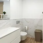 Holiday Beach Апартаменты Машику