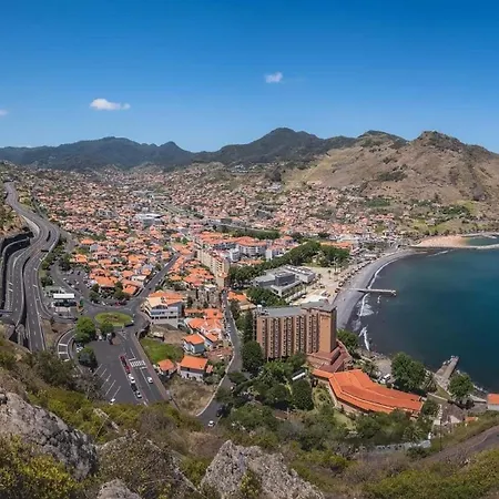 Holiday Beach * Machico (Madeira)
